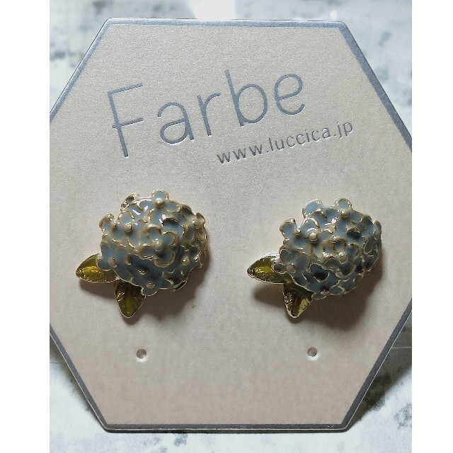 Farbe ピアス　紫陽花　サージカルステンレスポスト レディースのアクセサリー(ピアス)の商品写真