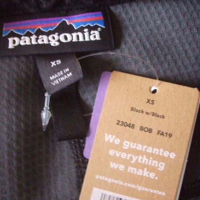 patagonia(パタゴニア)の黒XS Patagonia パタゴニア Classic Retro-X ベスト メンズのトップス(ベスト)の商品写真