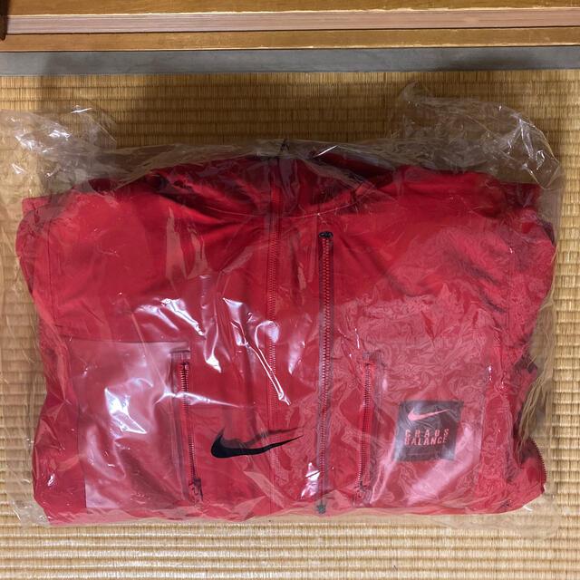 UNDERCOVER(アンダーカバー)のUNDERCOVER × NIKE 3レイヤー フィッシュテール パーカー M メンズのジャケット/アウター(マウンテンパーカー)の商品写真