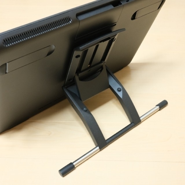 Wacom - Wacom cintiq 16 hd + 専用スタンドの通販 by 箕白's shop