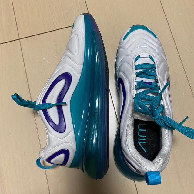 NIKE WMNS AIR MAX 720 レディースの靴/シューズ(スニーカー)の商品写真