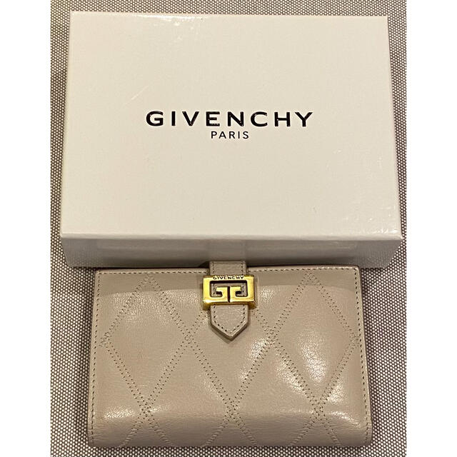 【美品】GIVENCHY ジバンシー カードケース コインケース 財布　ベージュ