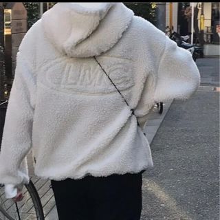 『LMC』 ボアフリースCO SHERPA HOODIE ベージュ(パーカー)