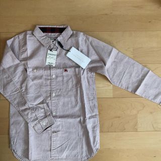 バーバリー(BURBERRY)の新品　バーバリー長袖ストライプシャツ　BURBERRYフォーマル発表会バーバリー(Tシャツ/カットソー)