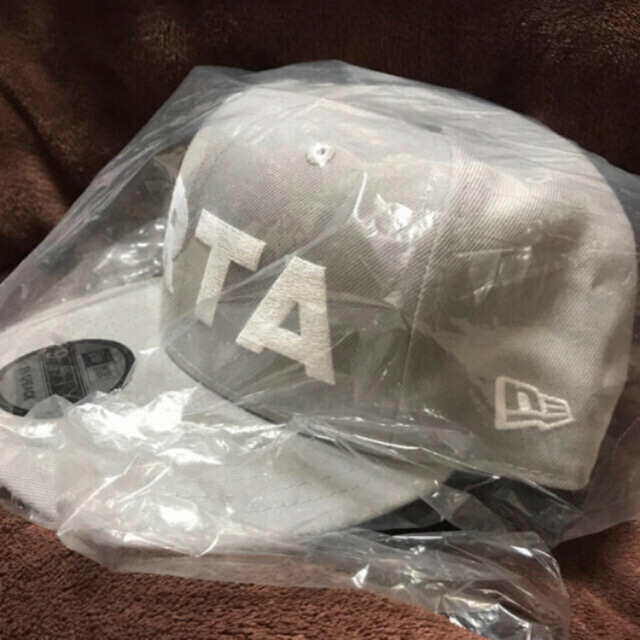 NEW ERA(ニューエラー)のARTA  ニューエラ キャップ　新品 メンズの帽子(キャップ)の商品写真