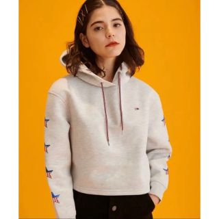お値下げTommyフード付トレーナー-