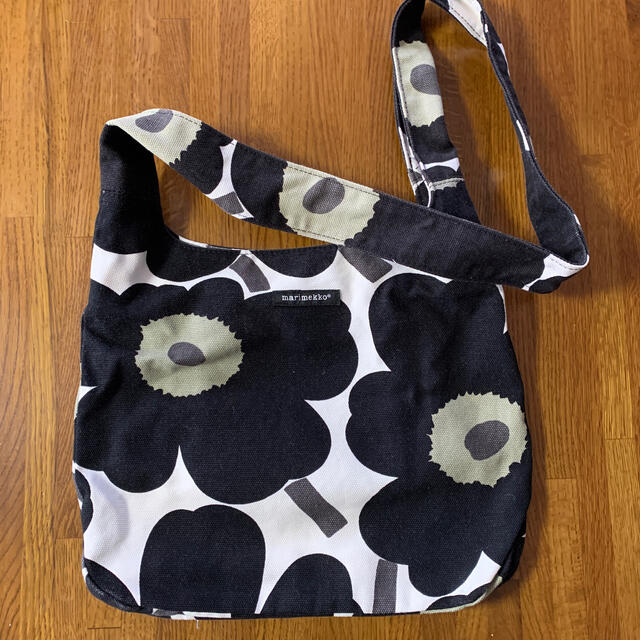 marimekko(マリメッコ)のマリメッコショルダーバック レディースのバッグ(ショルダーバッグ)の商品写真