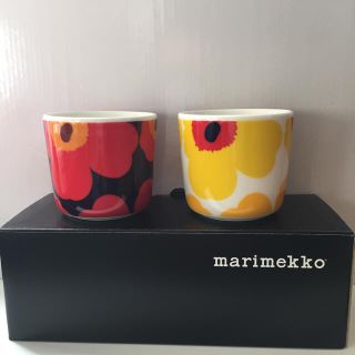 マリメッコ(marimekko)の【未使用】廃盤 マリメッコ ウニッコ 50周年記念ラテマグ 2色セット(グラス/カップ)