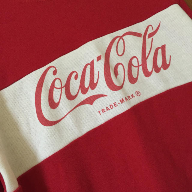WEGO(ウィゴー)のWEGO＊Coca-Colaスウェット レディースのトップス(トレーナー/スウェット)の商品写真