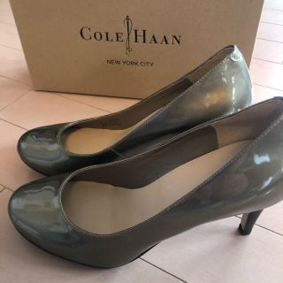 コールハーン(Cole Haan)の新品　ゴールドのコールハーン(ハイヒール/パンプス)