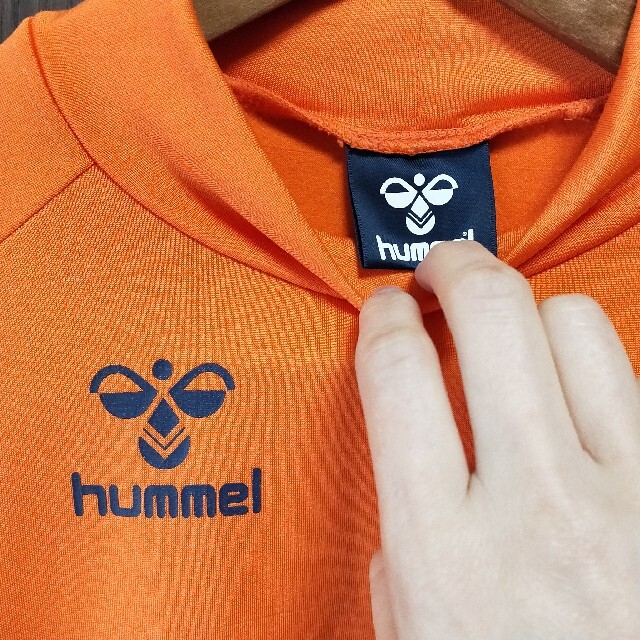 hummel(ヒュンメル)のサッカー　アンダーシャツ　オレンジ スポーツ/アウトドアのサッカー/フットサル(ウェア)の商品写真