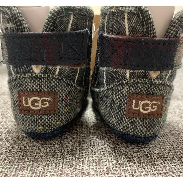 UGG(アグ)のベビーUGGブーツ キッズ/ベビー/マタニティのベビー靴/シューズ(~14cm)(ブーツ)の商品写真