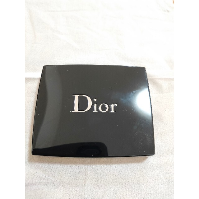 Christian Dior(クリスチャンディオール)の白井様専用　Dior アイシャドウ 689 MITZAH ミッツァ コスメ/美容のベースメイク/化粧品(アイシャドウ)の商品写真