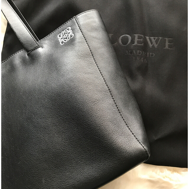 LOEWE(ロエベ)の完売しました。 レディースのバッグ(トートバッグ)の商品写真