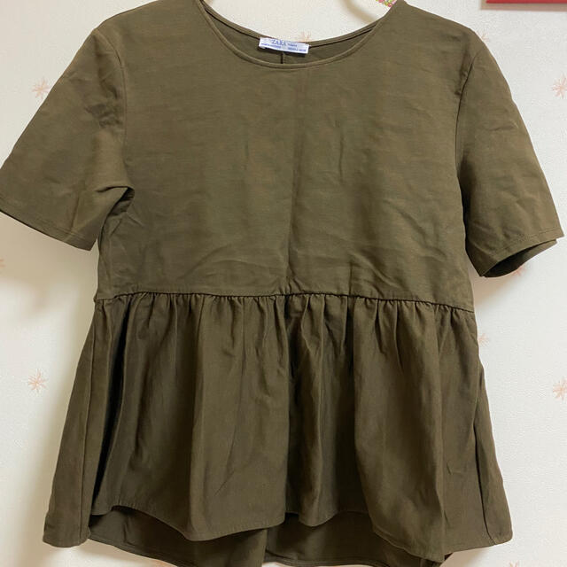 ZARA(ザラ)のなっみ様　zara ペプラムフリル付きTシャツ レディースのトップス(Tシャツ(半袖/袖なし))の商品写真