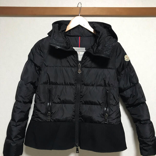 モンクレール　Moncler 美品　レディース