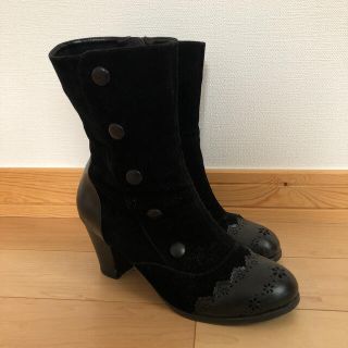 アクシーズファム(axes femme)のaxesfemme ボタンブーツ　美品(ブーツ)