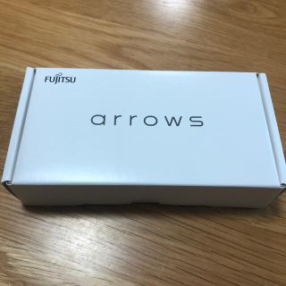 アローズ(arrows)のarrows rx ホワイト　新品未開封(スマートフォン本体)