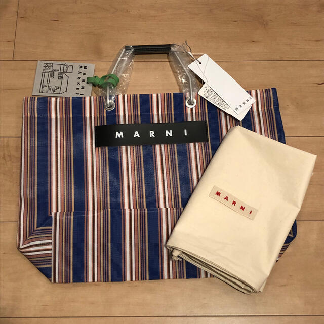 Marni(マルニ)のMARNI STONE MARKET ストライプバッグ　アストラルブルー レディースのバッグ(トートバッグ)の商品写真