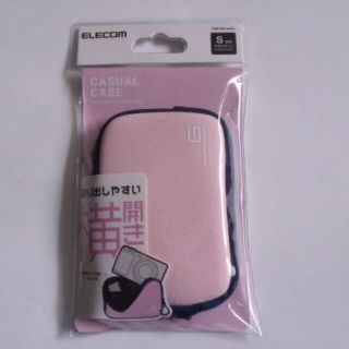 エレコム(ELECOM)の★　ELECOM カジュアルケース pink　DGB-065(ポーチ)