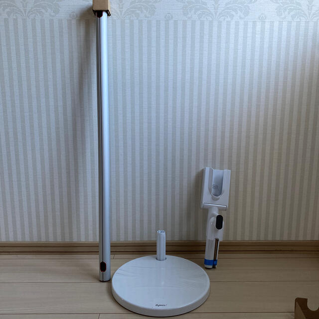 Dyson v11 正規品 新品未使用 自立型充電ドッグ