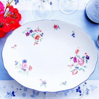 ウェッジウッド(WEDGWOOD)の新品•未使用♡ウェッジウッド　タフェッタフラワー　オーバルディッシュ　25cm(食器)