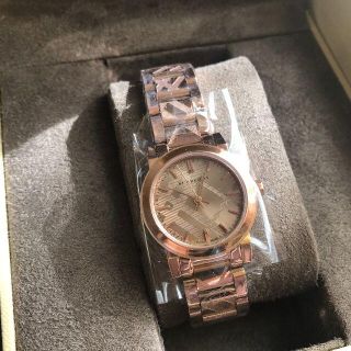 バーバリー(BURBERRY)の【BURBERRY】ローズゴールドウォッチ 26mm BU9235 新品未使用(腕時計)