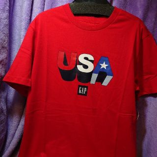 ギャップ(GAP)のグラフィッククルーネックtシャツ レッド Ｓサイズ(Tシャツ/カットソー(半袖/袖なし))