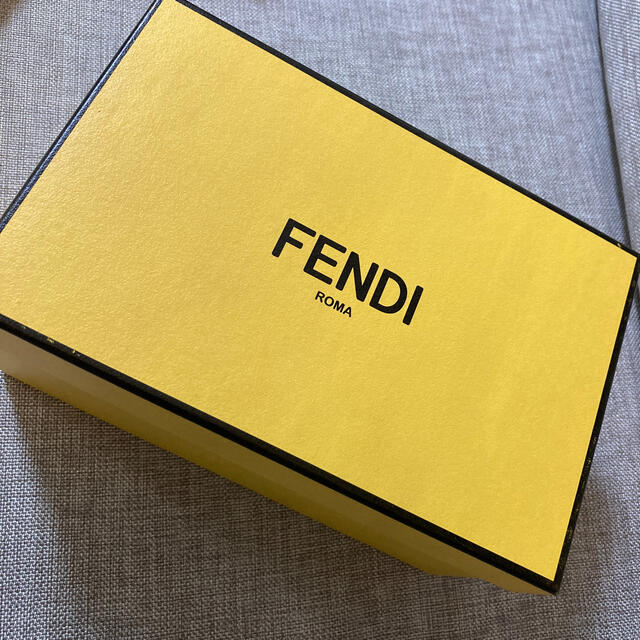 FENDI(フェンディ)のFENDIチャームポンポン レディースのアクセサリー(チャーム)の商品写真