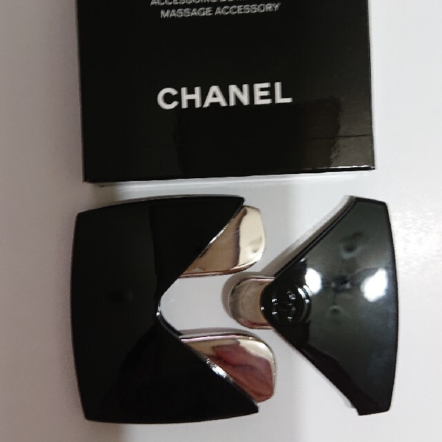 CHANEL(シャネル)のシャネルアクセソワールﾄﾞｩマッーサージュV コスメ/美容のメイク道具/ケアグッズ(その他)の商品写真