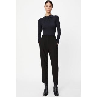 ザラ(ZARA)のZARA ハイウエストパンツ　ブラック　L  新品(クロップドパンツ)