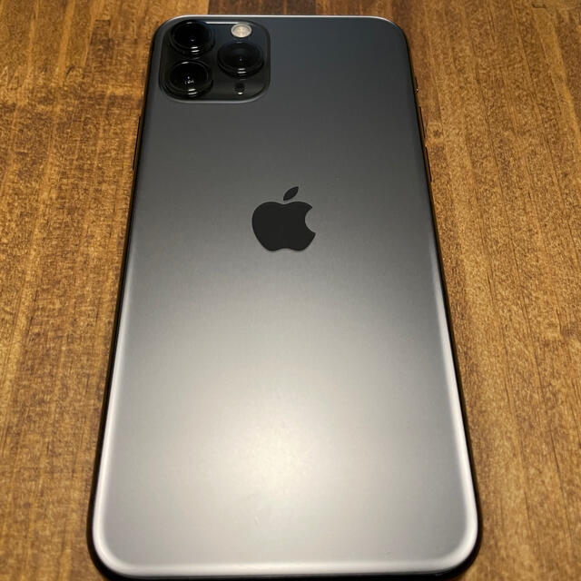 Apple(アップル)のiPhone 11 pro 256gb SIMフリー スペースブラック スマホ/家電/カメラのスマートフォン/携帯電話(スマートフォン本体)の商品写真