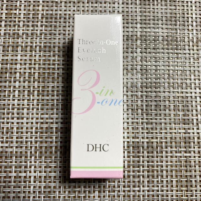 DHC(ディーエイチシー)のDHC スリーインワン　アイラッシュセラム9ml コスメ/美容のスキンケア/基礎化粧品(まつ毛美容液)の商品写真