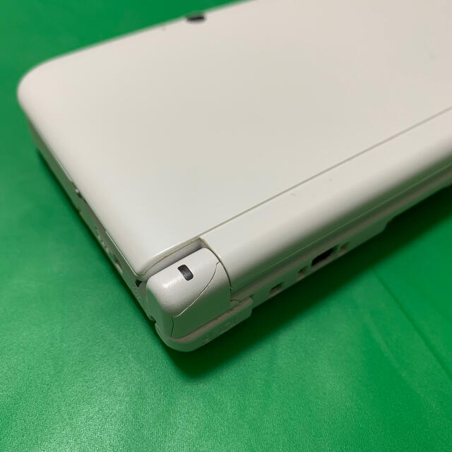 ニンテンドー3DS(ニンテンドー3DS)のきこママ様専用☆Nintendo 3DS  LL 本体 ホワイト エンタメ/ホビーのゲームソフト/ゲーム機本体(携帯用ゲーム機本体)の商品写真