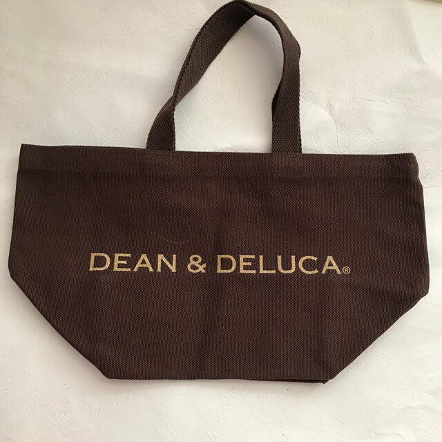 DEAN & DELUCA(ディーンアンドデルーカ)のDEAN＆DELUCA デルーカ トートバッグ クリスマス限定 レディースのバッグ(トートバッグ)の商品写真