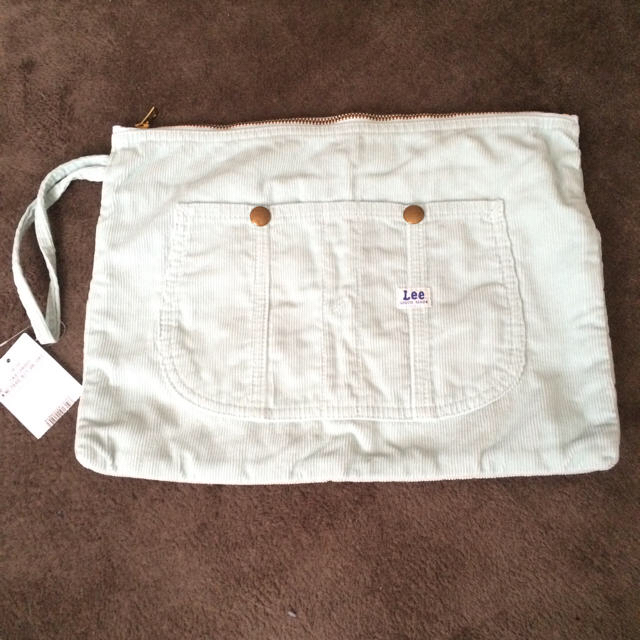 Lee(リー)の新品✨Lee クラッチbag レディースのバッグ(クラッチバッグ)の商品写真