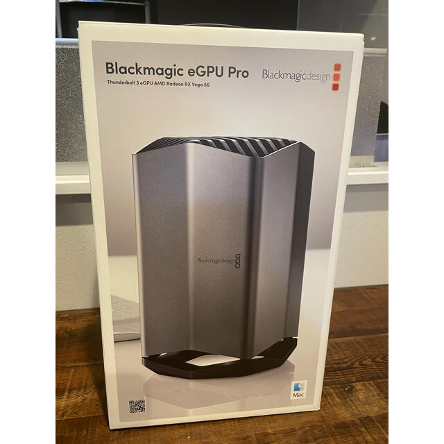 Apple(アップル)のBlackmagic eGPU Pro Vega 56 スマホ/家電/カメラのPC/タブレット(PC周辺機器)の商品写真