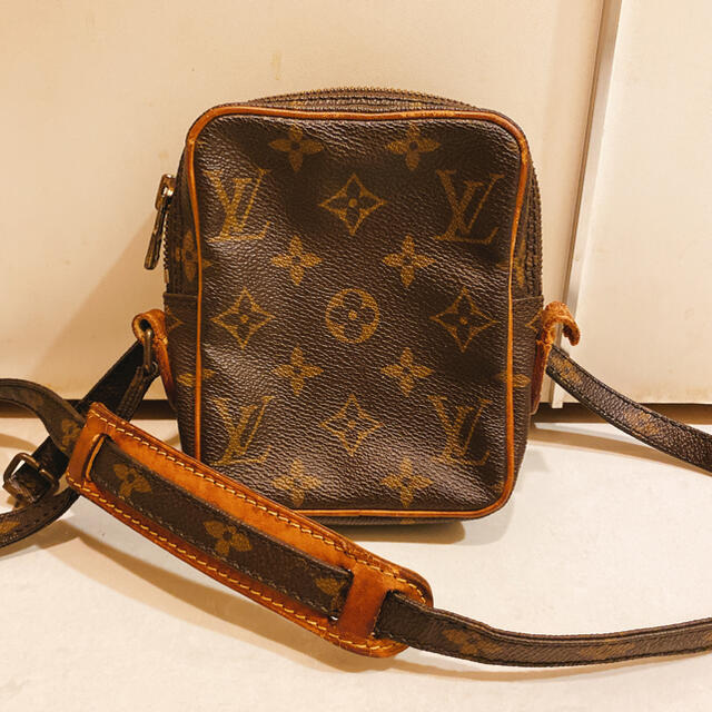 Louis Vuitton Louis Vuitton ヴィトン ミニダヌーブ ミニショルダーバッグの通販 By a S Shop ルイ ヴィトンならラクマ