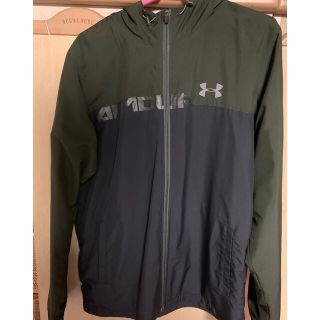 アンダーアーマー(UNDER ARMOUR)のUNDER ARMOR  パーカー　サイズXL(ウェア)