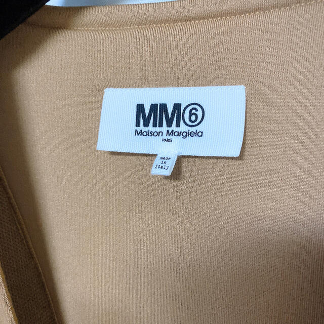 MM6(エムエムシックス)のMM6maison margiela vネックスウェット　限定値下げ レディースのトップス(トレーナー/スウェット)の商品写真