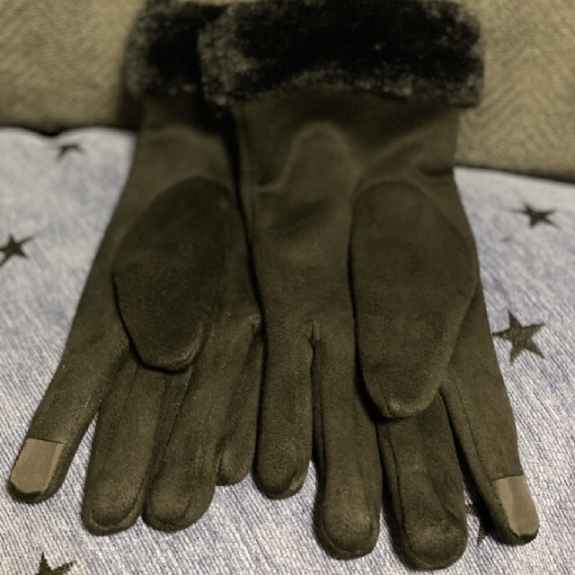 【新品】フェイクファー 手袋 ブラック レディースのファッション小物(手袋)の商品写真