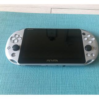 プレイステーションヴィータ(PlayStation Vita)のPlay station Vita Wi-Fi モデル　シルバー(家庭用ゲーム機本体)