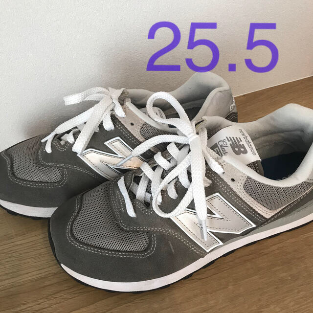 New Balance(ニューバランス)のニューバランス574    グレー  25.5cm メンズの靴/シューズ(スニーカー)の商品写真