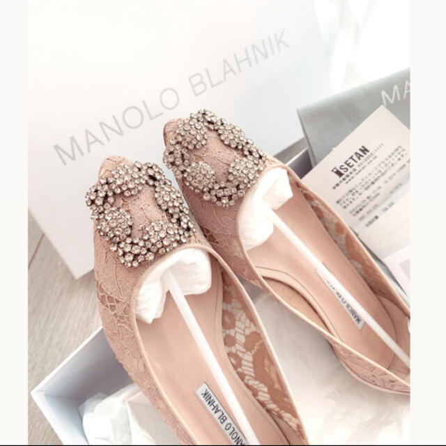 MANOLO BLAHNIK(マノロブラニク)のマノロブラニク♡ハンギシフラットシューズ レディースの靴/シューズ(バレエシューズ)の商品写真