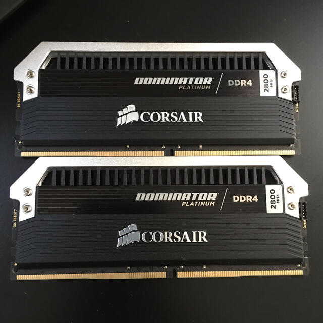 コルセア　DDR4-3600メモリCMH32GX4M2D3600C18W