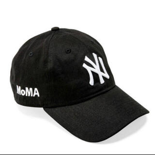 モマ(MOMA)のmoma newera キャップ　ブラック(キャップ)