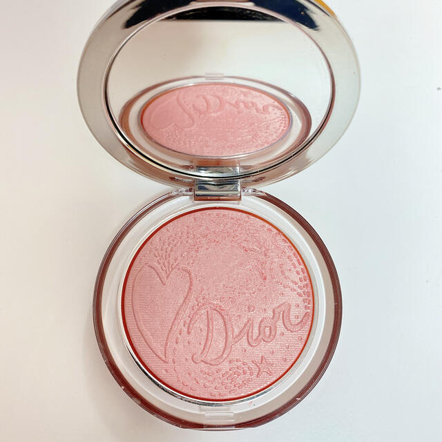 Dior(ディオール)のDior/ミネラルヌードルミナイザーパウダー コスメ/美容のベースメイク/化粧品(フェイスパウダー)の商品写真