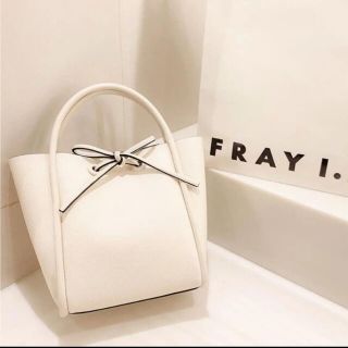 フレイアイディー(FRAY I.D)のリボンミドルバッグ　FRAY.id(ショルダーバッグ)