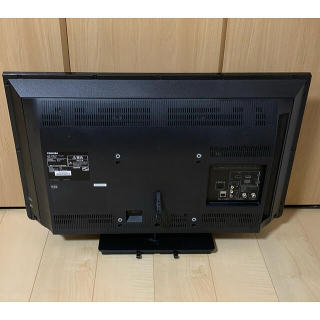 極美品　送料込み　TOSHIBA 32インチ 液晶テレビ