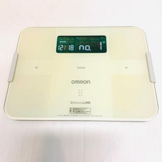 オムロン(OMRON)のオムロン 体重計 体組成計 HBF-252F クリーム色(体重計)